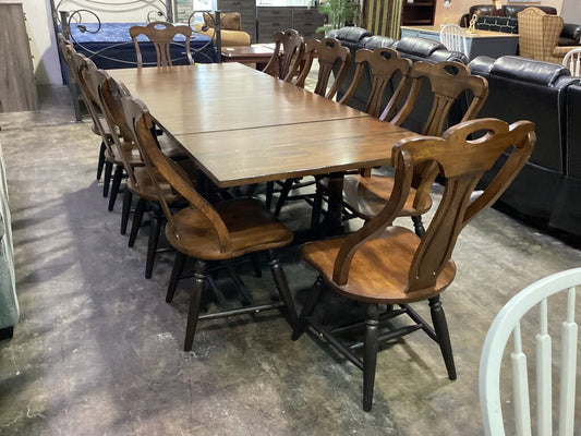 83883 - Hooker 11pc Dining w/Leaf 40x75-99x30