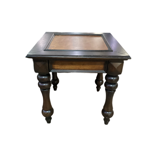 83977 Two Tone End Table 26x26x25