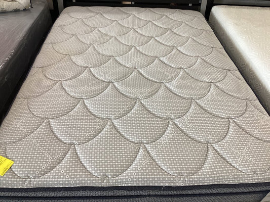 83942 Serta Perfect Sleeper Pillow Top Full 10" Mattress