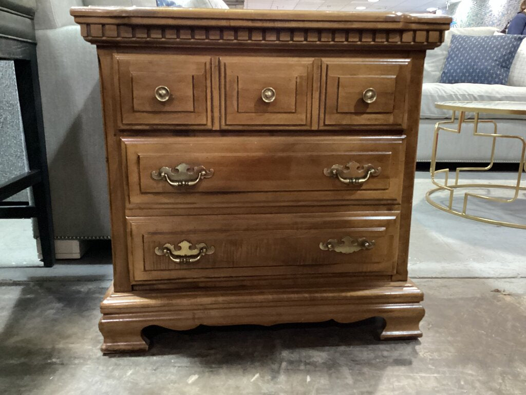 80583 - Riverside Nightstand 27x16x26