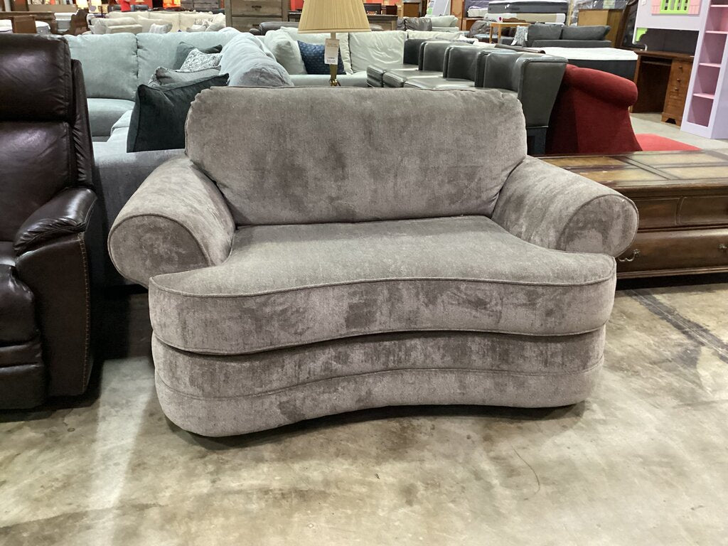 80600 - Kingsley Pewter Chair And A Half 65x44x31