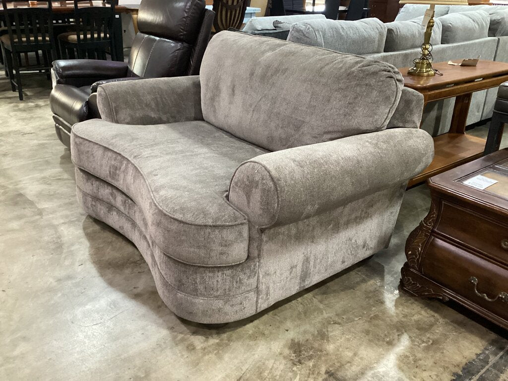 80600 - Kingsley Pewter Chair And A Half 65x44x31