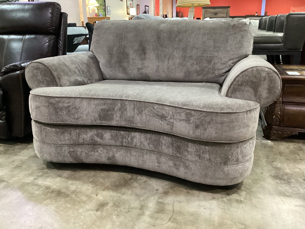 80600 - Kingsley Pewter Chair And A Half 65x44x31