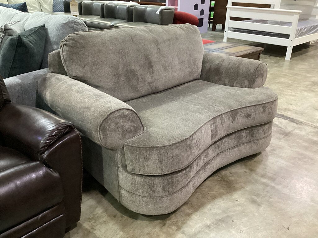 80600 - Kingsley Pewter Chair And A Half 65x44x31