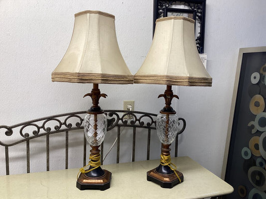83948 - Pair of 33in Pineapple Lamps