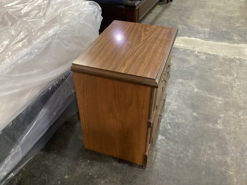 83930 - Ken Mullins Pecan Nightstand 22x15x23