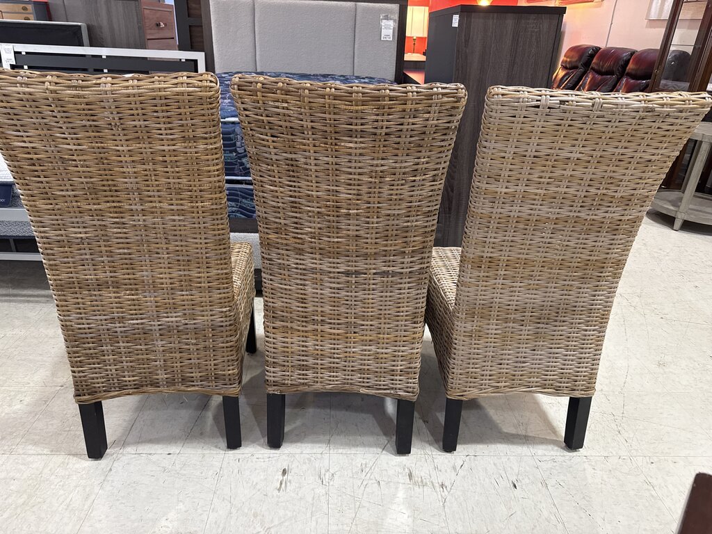 82864 - Set of 6 Rattan Dining Chairs 19x22x18/41