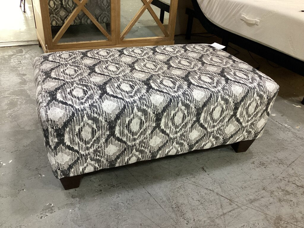 80643 Stonewash Ottoman 42x25x17