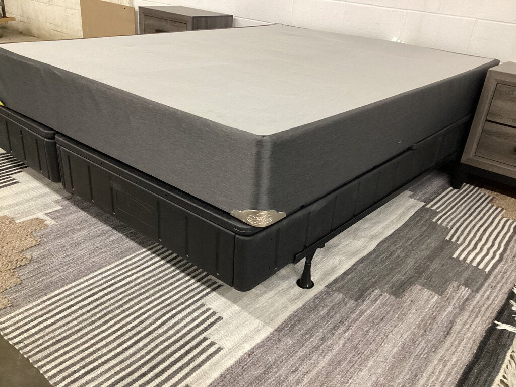 80611 - Lady Americana Queen Box/Foundation