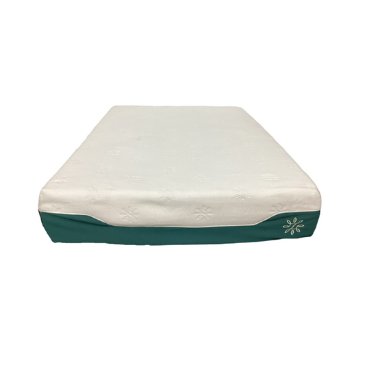 80675 - Green/White Queen Foam Mattress