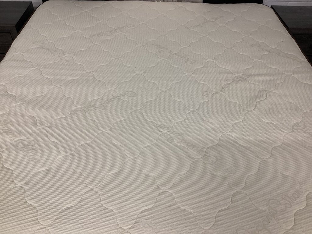 80668 - Sweet ZZZ Honey Hybrid Organic 10" King Mattress