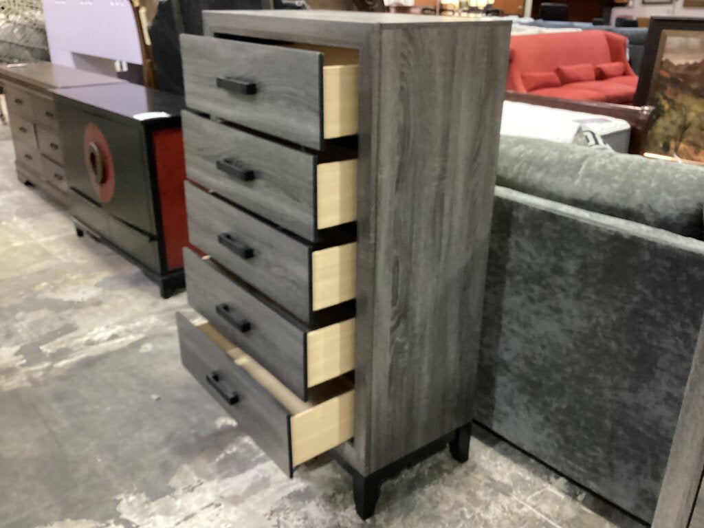 80635 - Tyler Five Drawer Chest 31x17x50