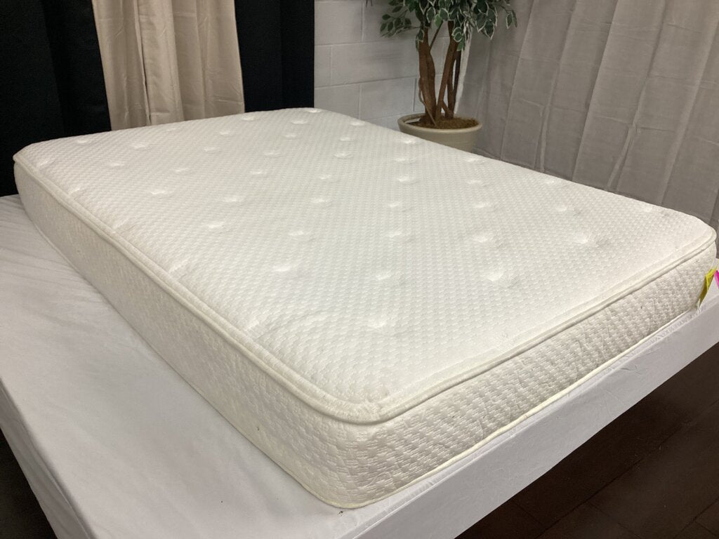 80711 - White Full Size 8" Mattress