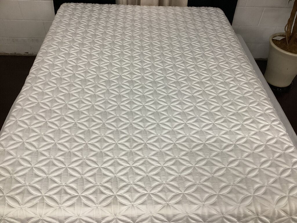 80704 - Tempurpedic Tempur-Cloud Supreme Queen Mattress