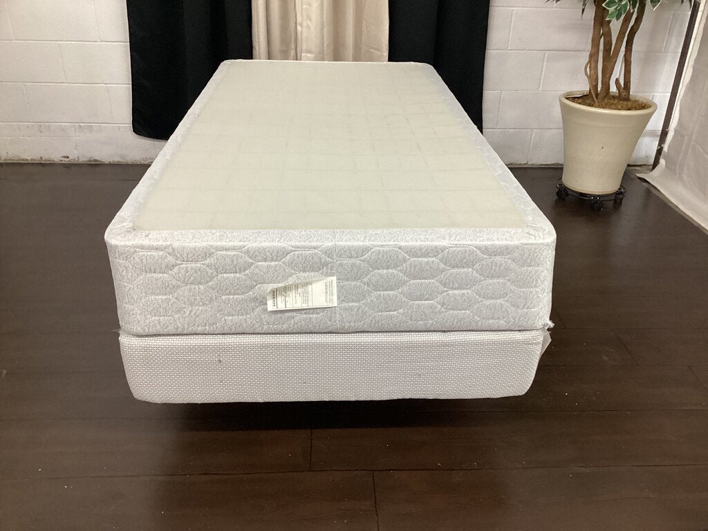 80721 - Serta Twin Box Spring / Foundation