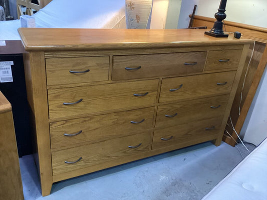 83889 - Nine Drawer Dresser w/Mirror 65x17x40