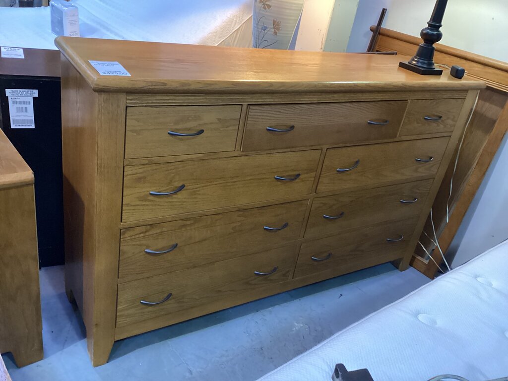 83889 - Nine Drawer Dresser w/Mirror 65x17x40