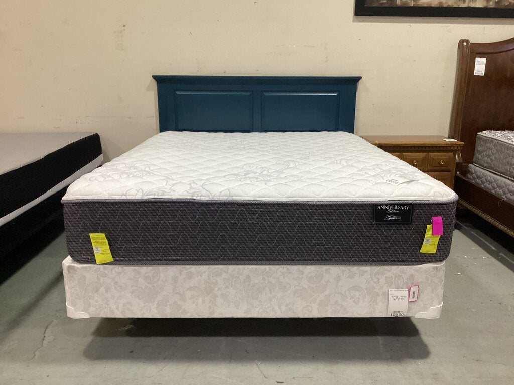 80760 Queen/Full Panel Headboard W/Rails 63x81x44