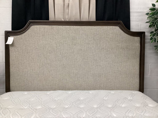80743 Ashley Veramond King / Cal Upholstered Headboard 80x65