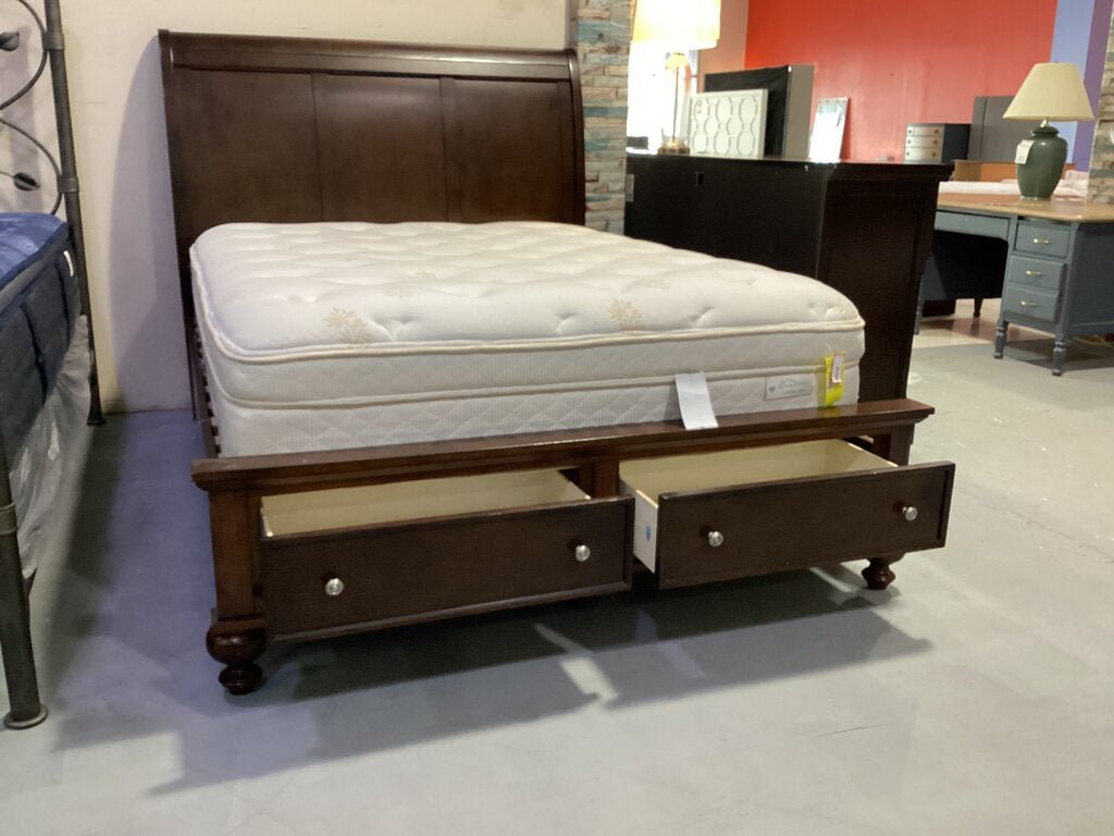 80763 Queen Storage Bedframe 65x94x56