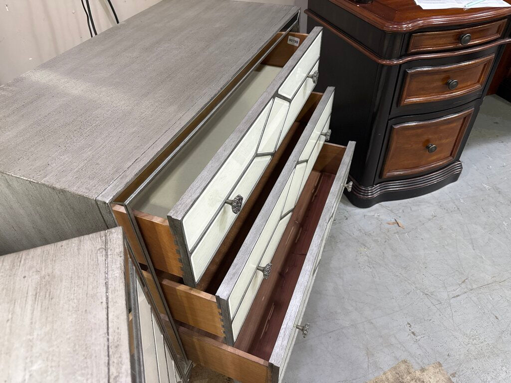 80798 - Pair Of Hooker Sanctuary Queen of Diamonds Bachelorette Chest 38x20x31