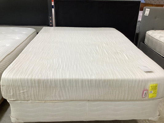 80780 - White Foam Full Mattress