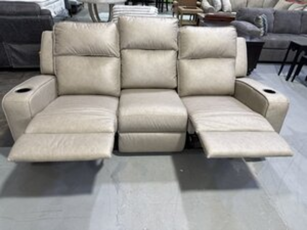 80769 - Ashley Lavenhorne Pebble Manual Reclining Sofa w/Drop Down Console 87x42x43