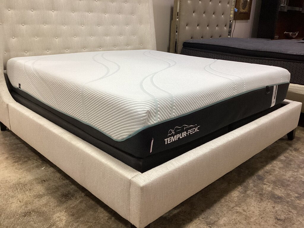 80852 - Tempur-Pedic Pro Adapt Hybrid Medium King Mattress