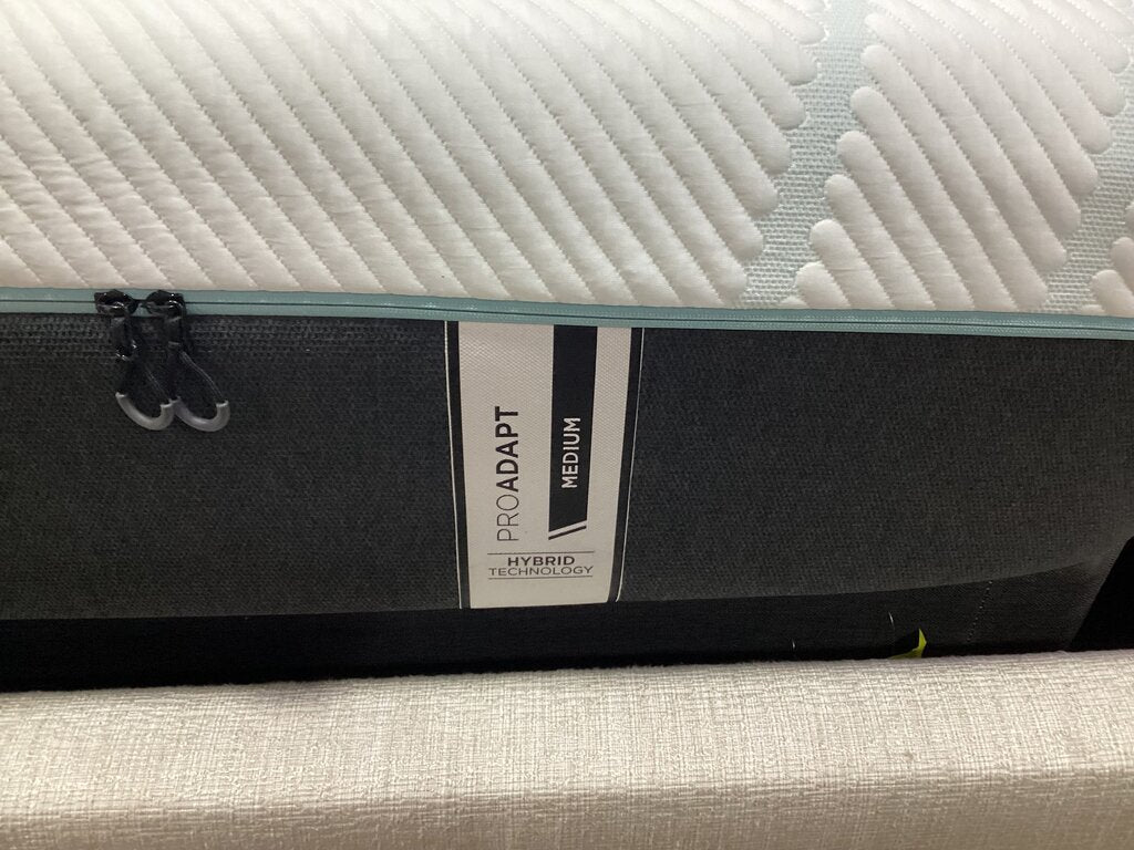 80852 - Tempur-Pedic Pro Adapt Hybrid Medium King Mattress