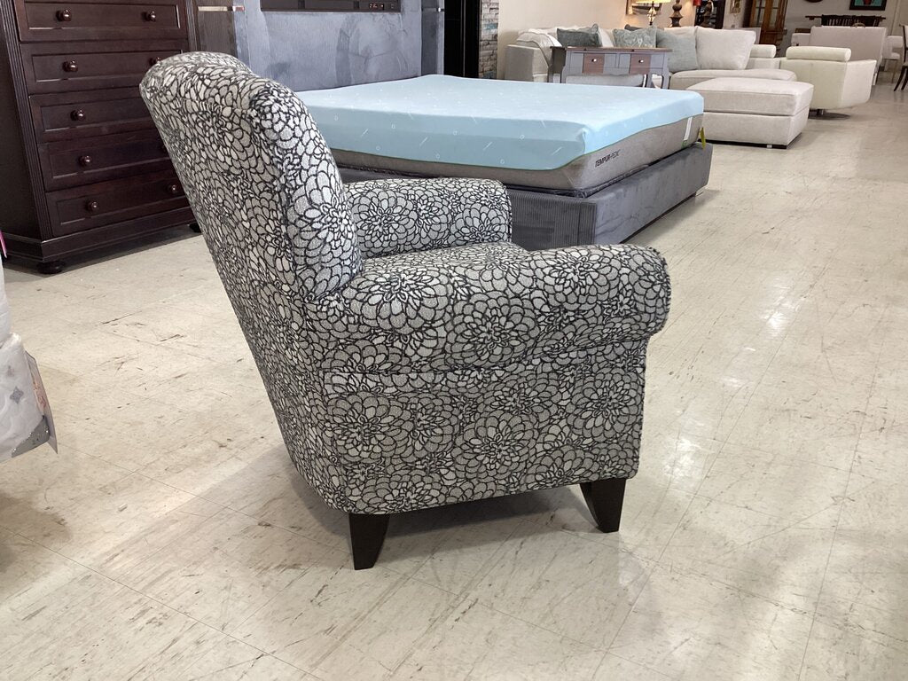 80877 - Michael Nicholas Affleck Accent Chair 36x28x37