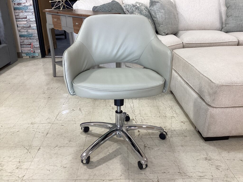 80915 (8524-18) Kathy Ireland Gray Rolling Desk Chair 23x19x33
