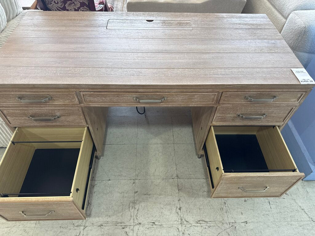 80930 - Aspen Maddox Executive Desk 66x30x31