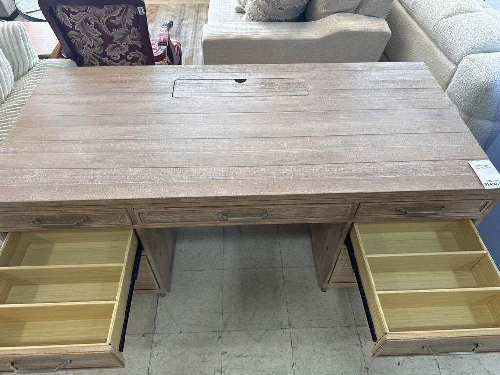 80930 - Aspen Maddox Executive Desk 66x30x31