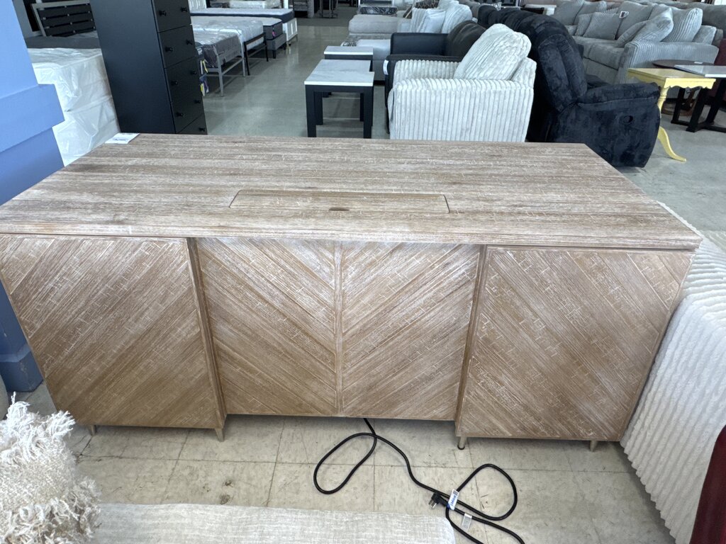 80930 - Aspen Maddox Executive Desk 66x30x31