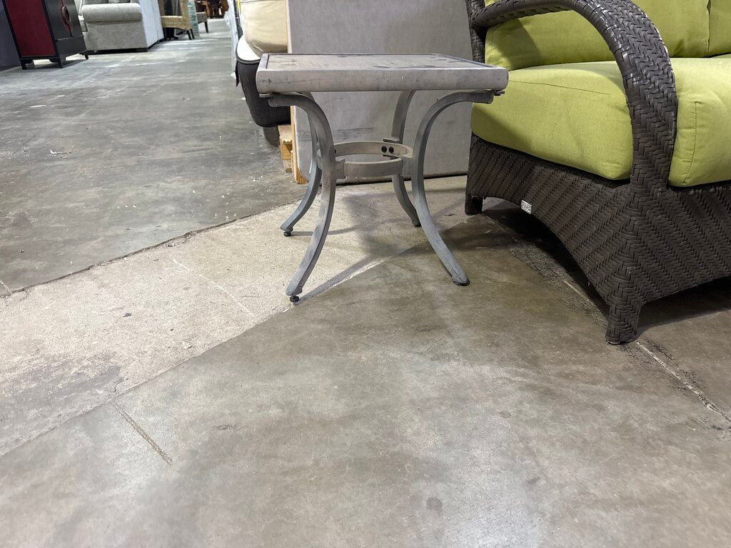 80920 (8524-23) Glass/Metal Patio End Table 18x18x18