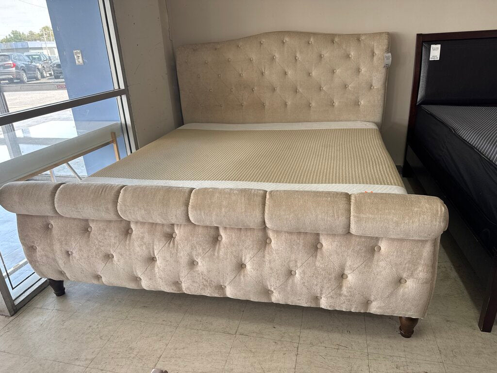 80904 (8524-7) Upholstered King Bedframe 81x97x57