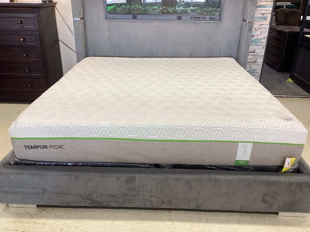 80882 - Tempur-Pedic Flex Hybrid Supreme King Mattress