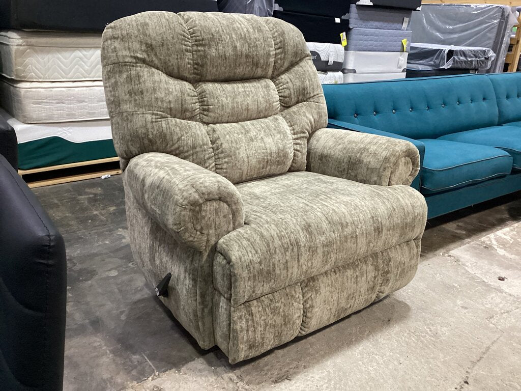 80942 Ashley Movie Man Manual Recliner 45x35x44