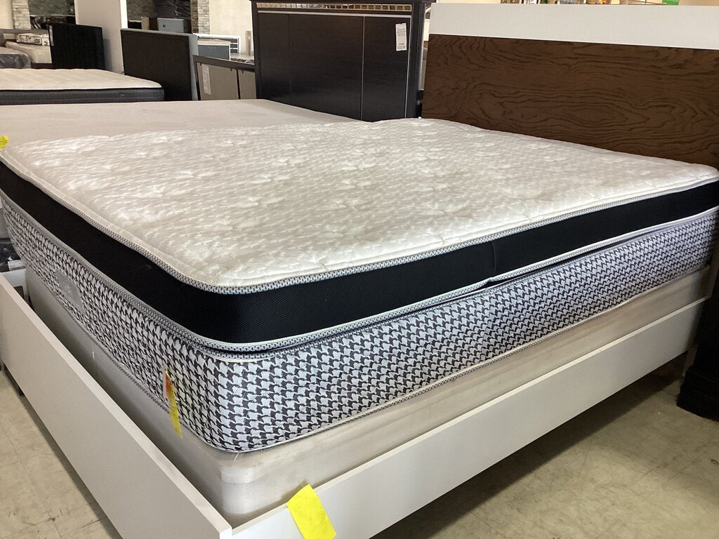 80951- Queen Lady Americana 13" Mattress