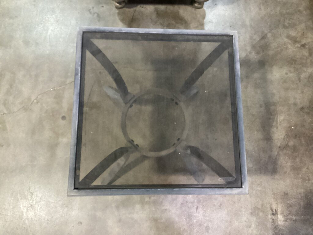 80920 (8524-23) Glass/Metal Patio End Table 18x18x18