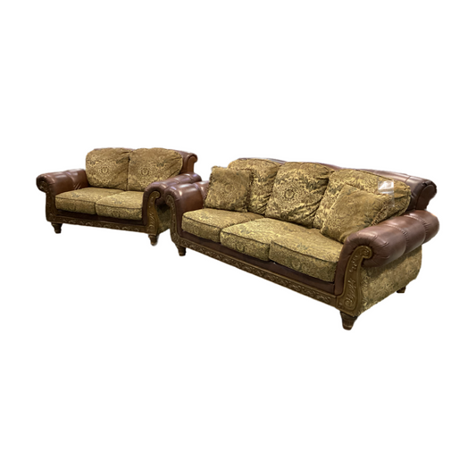 80869 Ashley Sofa and Loveseat 94-67x41x36