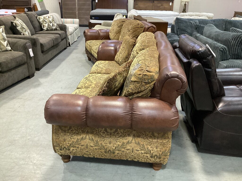 80869 Ashley Sofa and Loveseat 94-67x41x36