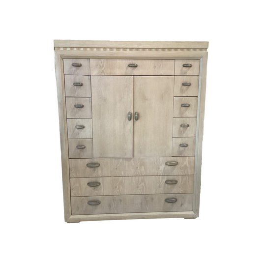80947 - Henredon Enchantment Chest 48x19x62