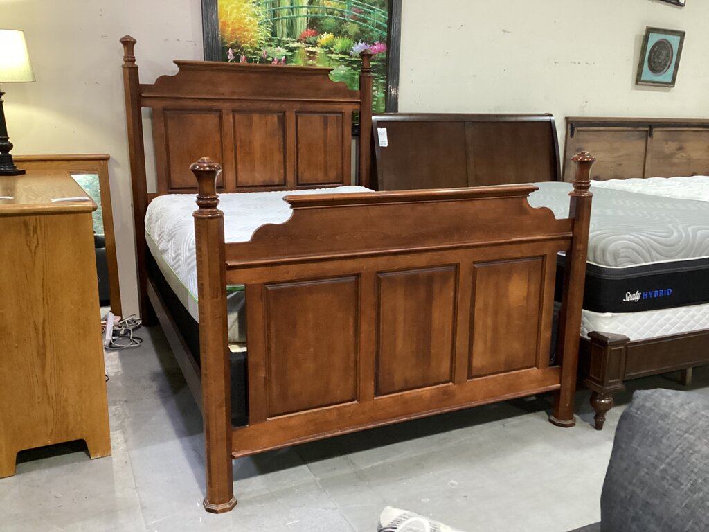 80959 Cochrane Furniture Queen Bed Frame 66x89x70