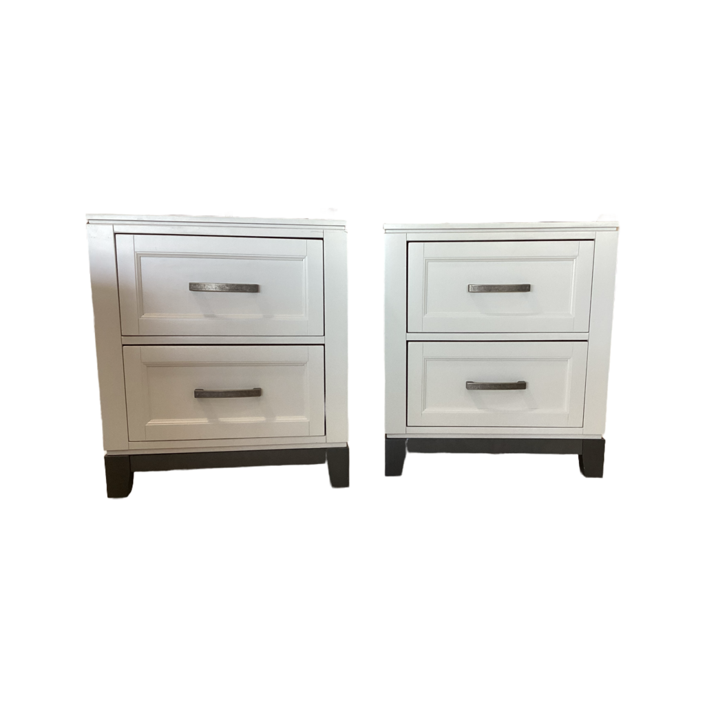80999 (8531-4) Ashley Brynburg Pair of Nightstands 24x16x27