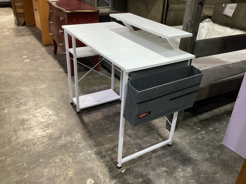 80986 White Computer Desk 40x20x30-34