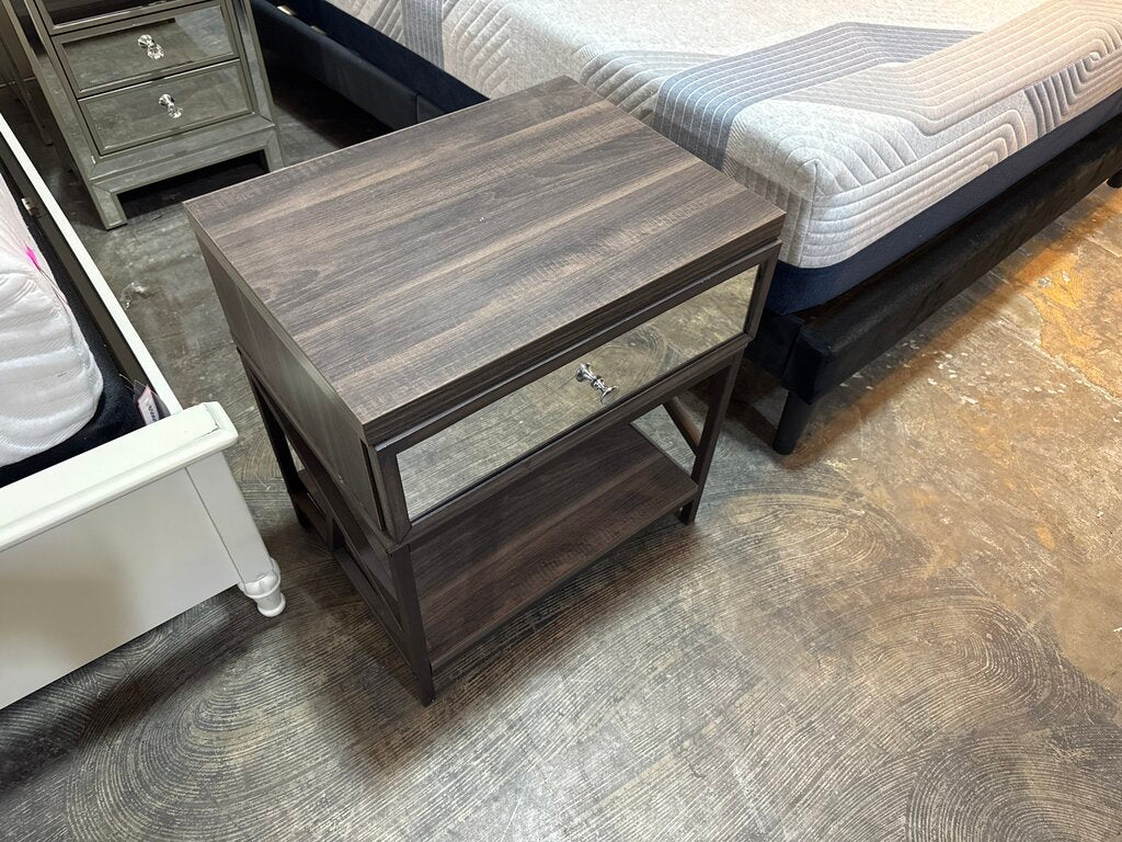 80978 - Adrianna Mirrored Front Nightstand 21x16x24