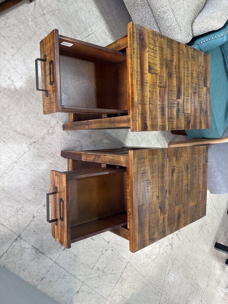 85041 - Sonoma Creek Pair of Chairside End Tables 16x24x25