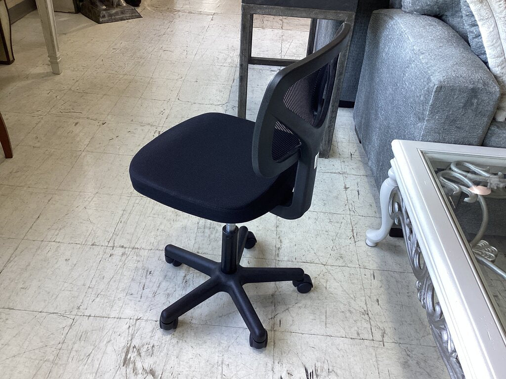 85059 Rolling Desk Chair 17x18x34