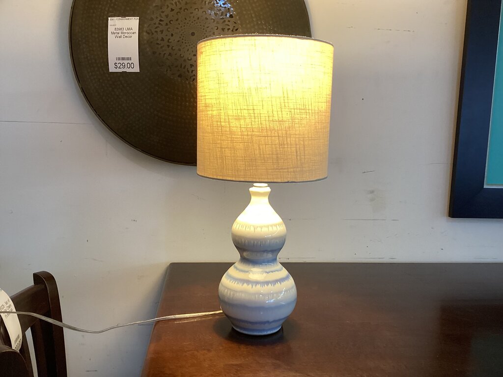 85052 - Blue & Cream 19in Table Lamp